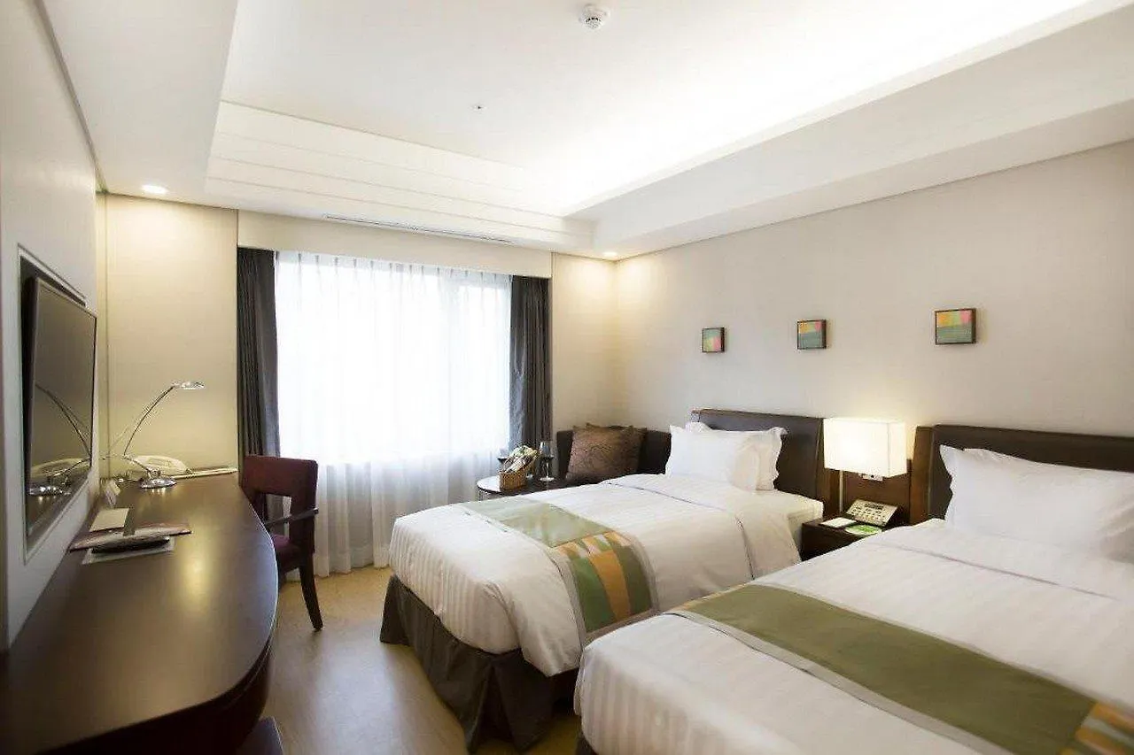 Seoul Garden Hotel 4*,
