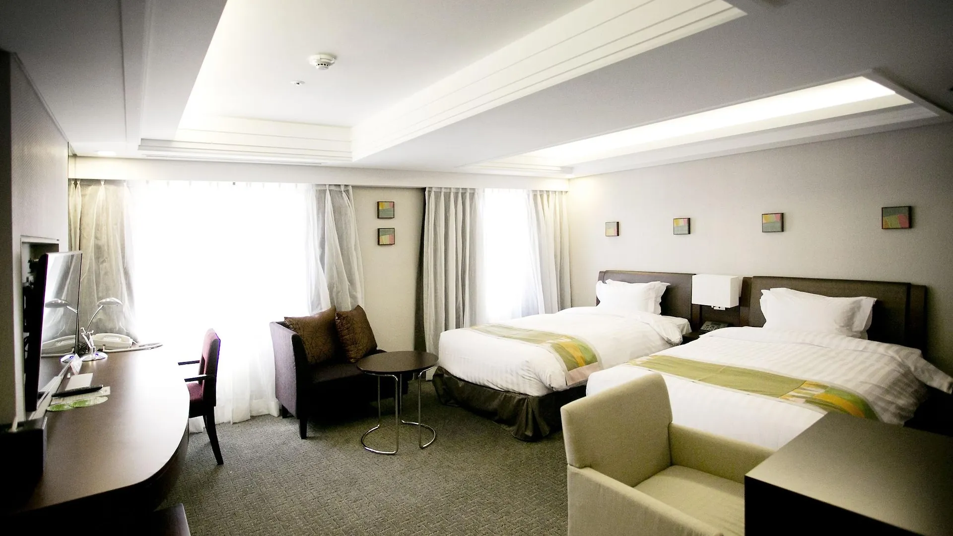 Seoul Garden Hotel 4*,