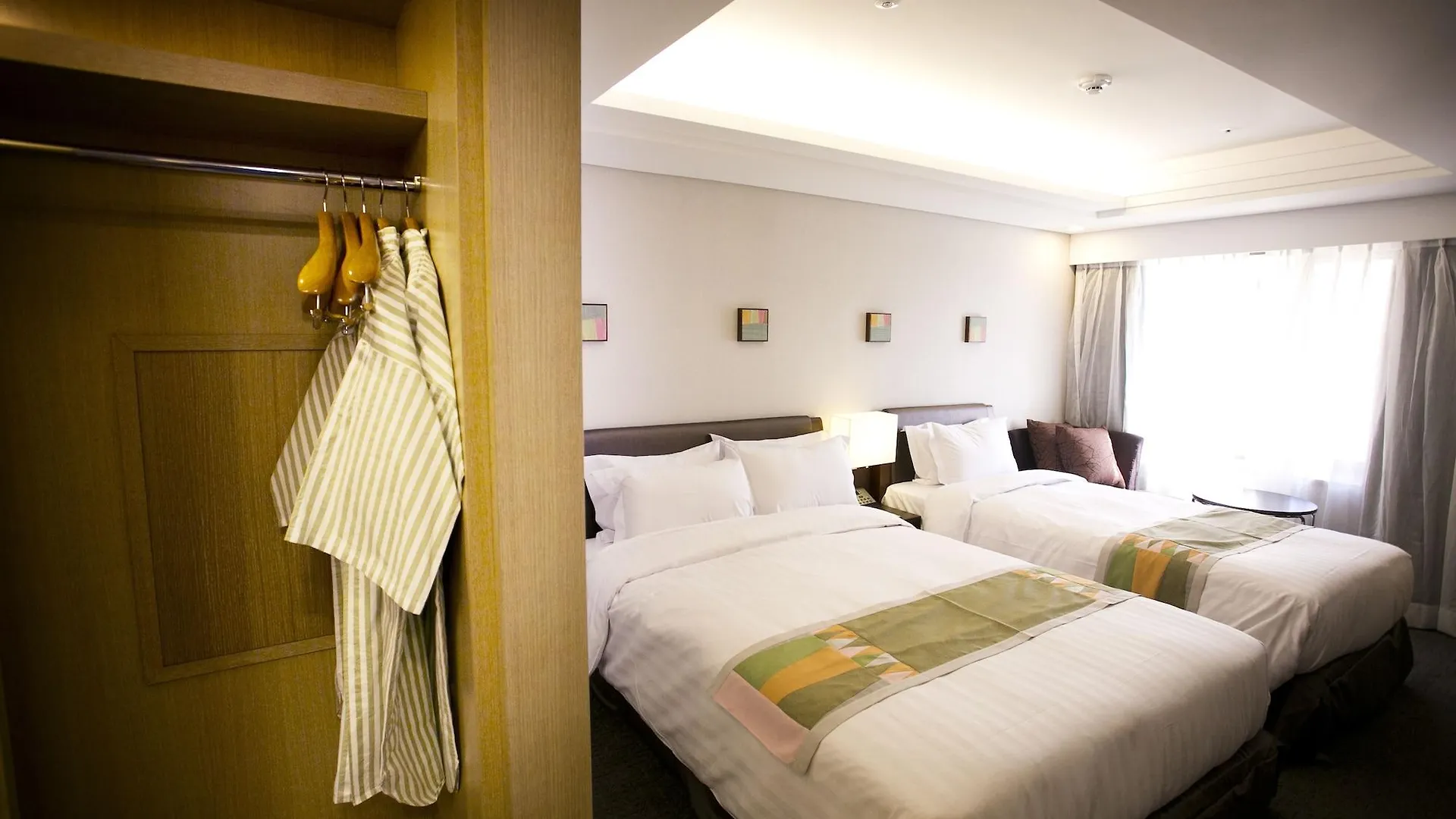 Seoul Garden Hotel 4*,